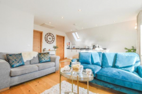  Rowan Tree Apartment - A modern, quiet hideaway with sweeping views across Oban  Oban